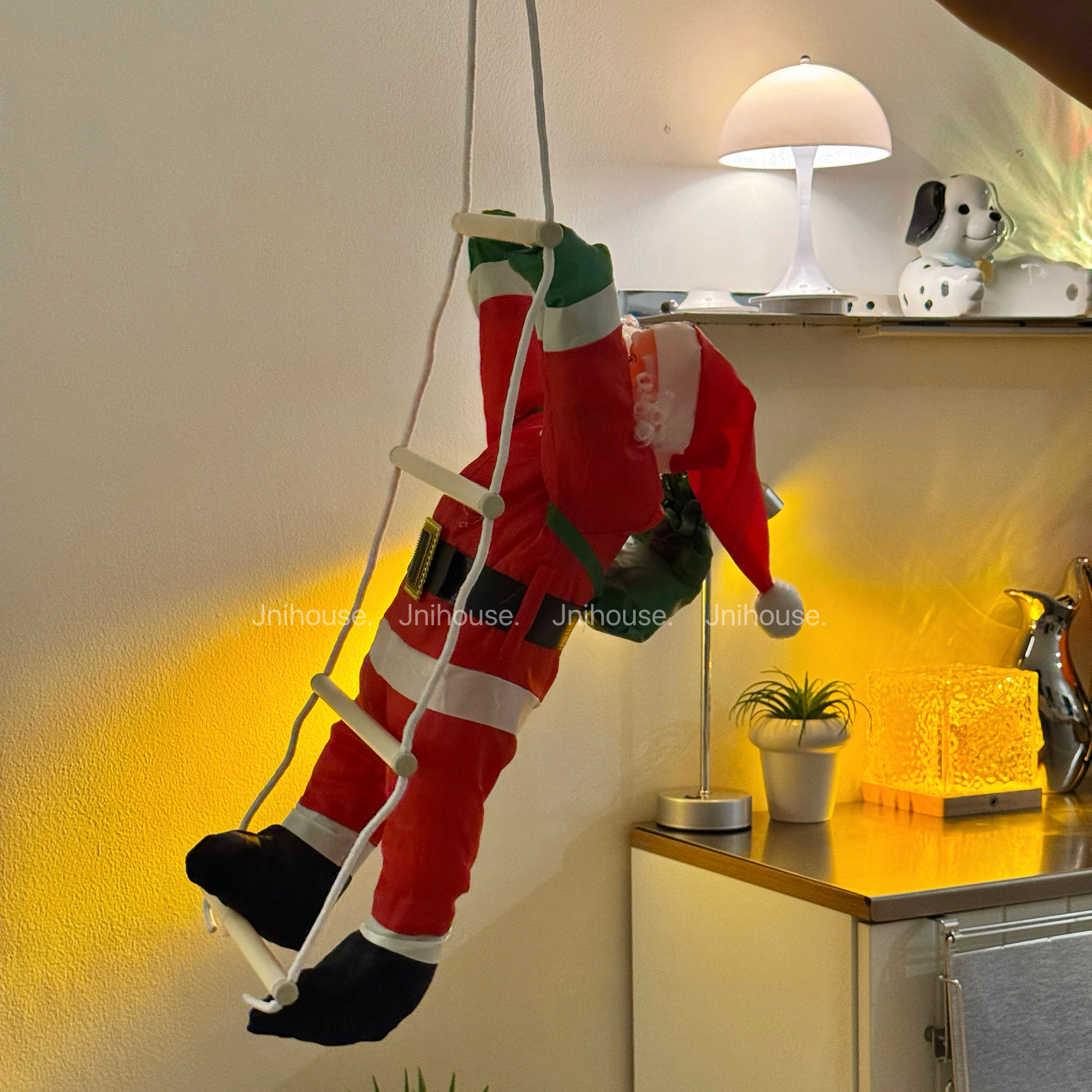 [พร้อมส่ง] Jnihouse : Climbing Santa ซานต้าตัวใหญ่ ซานต้าปีนเชือก