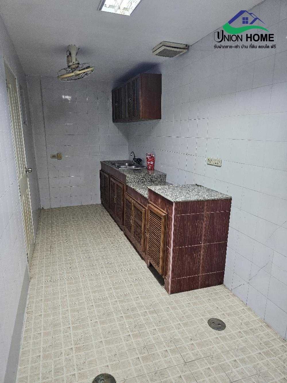 ขายทาวน์เฮ้าส์ 2 ชั้น เดอะเนคสุวรรณภูมิ ใกล้สนามบินสุวรรณภูมิ (N.1111)