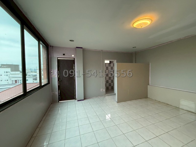 ให้เช่า อาคารสำนักงาน 4 ชั้น พร้อมดาดฟ้า หลังตลาดบองมาร์เช่ หัวมุมถนน เนื้อที่ 35 ตรว พื้นที่ใช้สอยมากถึง 500 ตรม