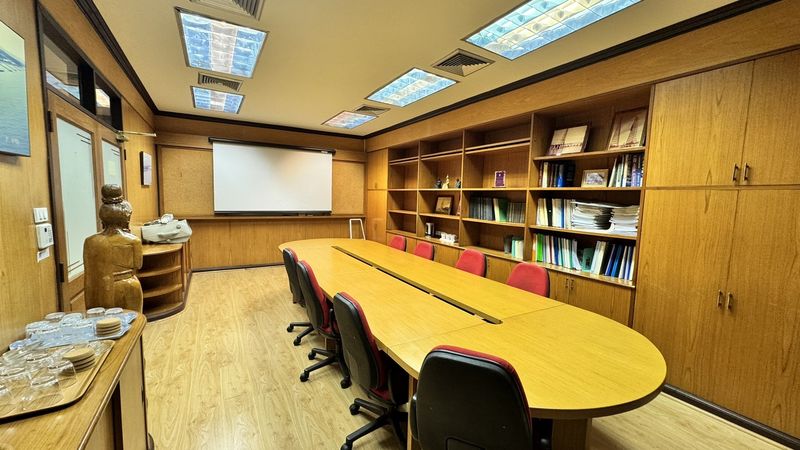 Bangna Complex (บางนาคอมเพล็กซ์) สำนักงานให้เช่า/ขาย office for rent/Sale ขนาด 303 ตร.ม. ชั้น 8 Free furniture, Free Copy machine (เครื่องถ่ายเอกสาร)