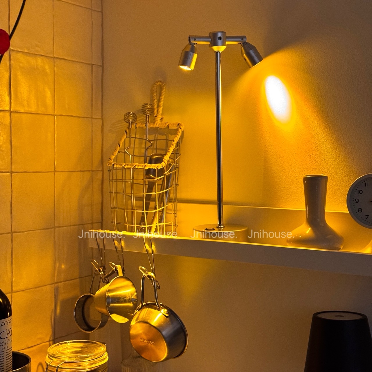 [พร้อมส่ง] Jnihouse : Adjustable LED Lamp โคมไฟตั้งโต๊ะ