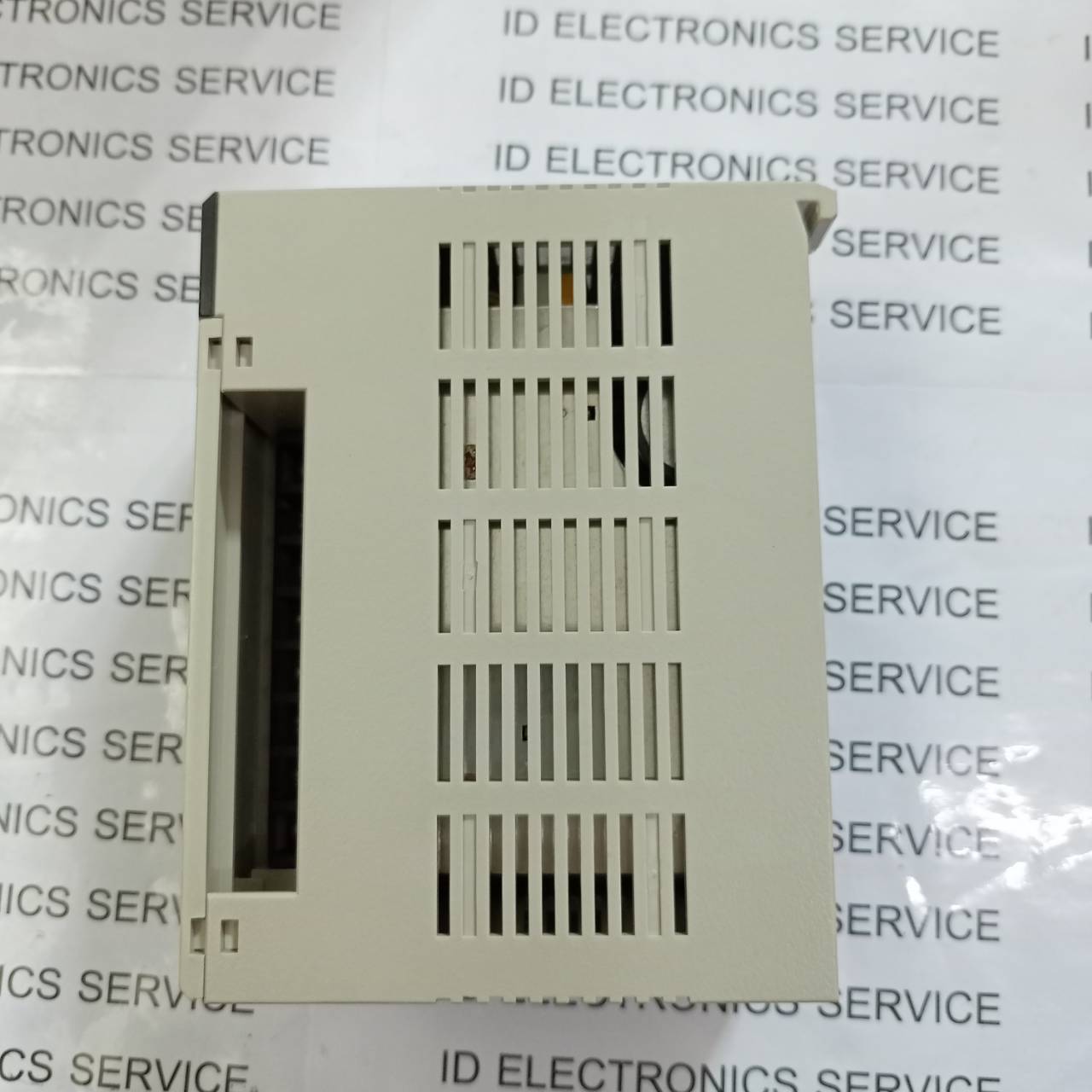 PLC " OMRON " MODEL : C200HW-PD024