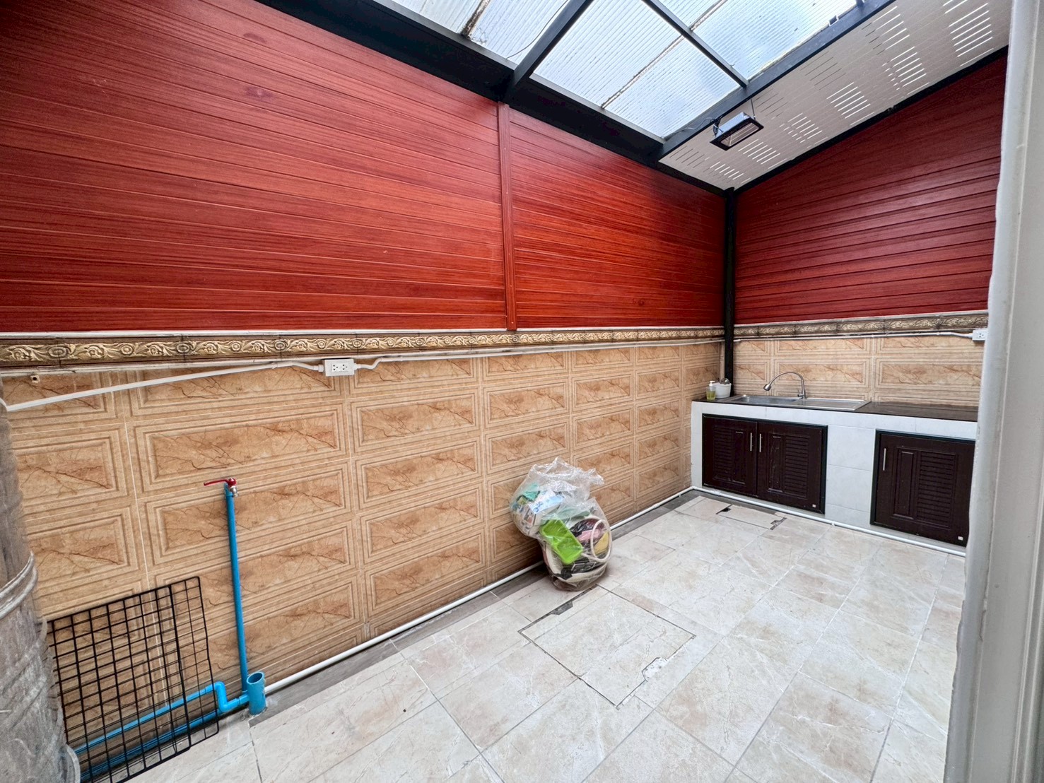 ขายทาวน์โฮม หมู่บ้านดิเอ็กซ์คลูซีฟ พัฒนาการ44 (The Exclusive-Pattanakarn44) ใกล้ APL หัวหมาก (N.1915)