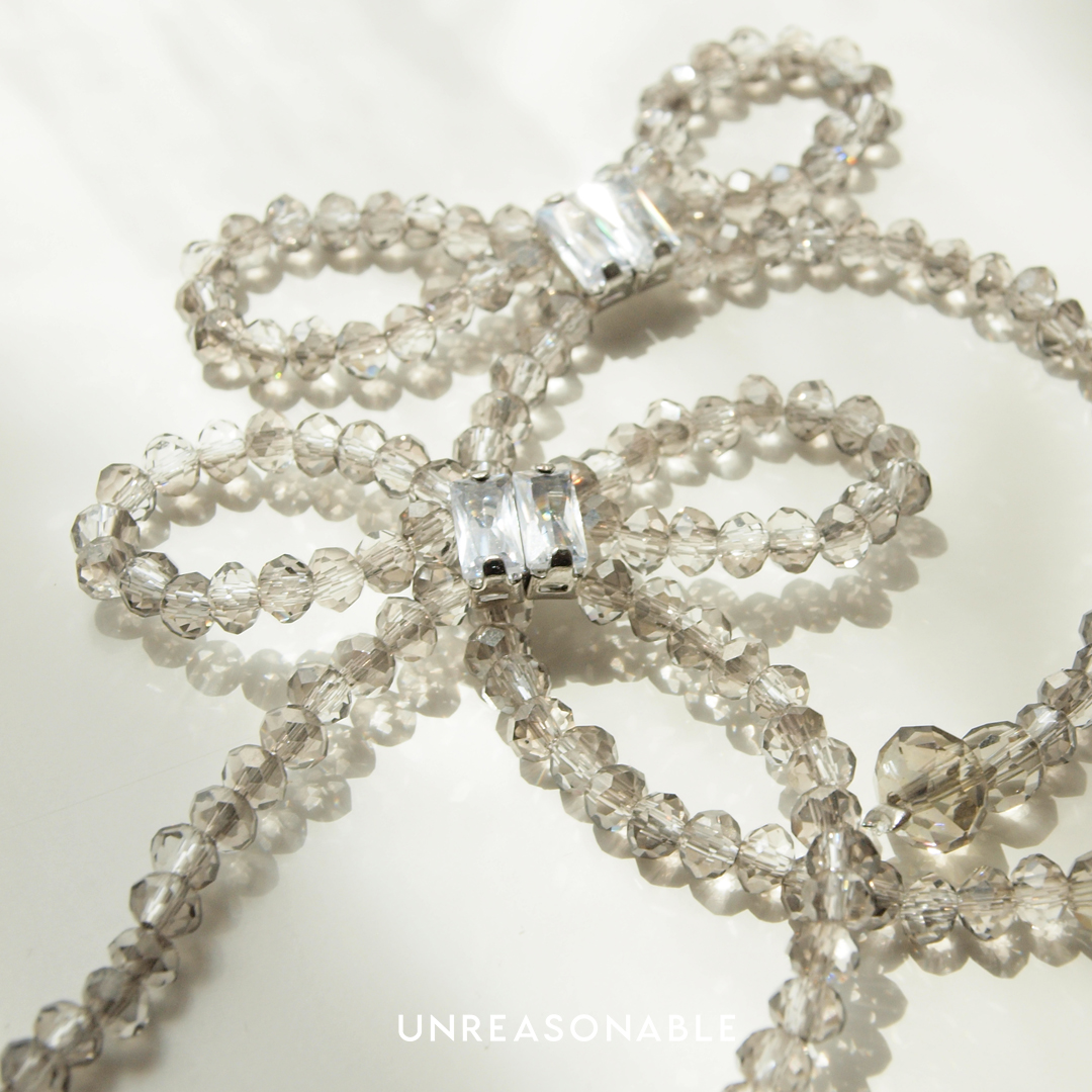 ต่างหูโบว์ Smokey Glass Bead ต่างหูคลิป ต่างหูก้านเงินแท้ น้ำหนักเบา UA0925-01 Unreasonable Accessories