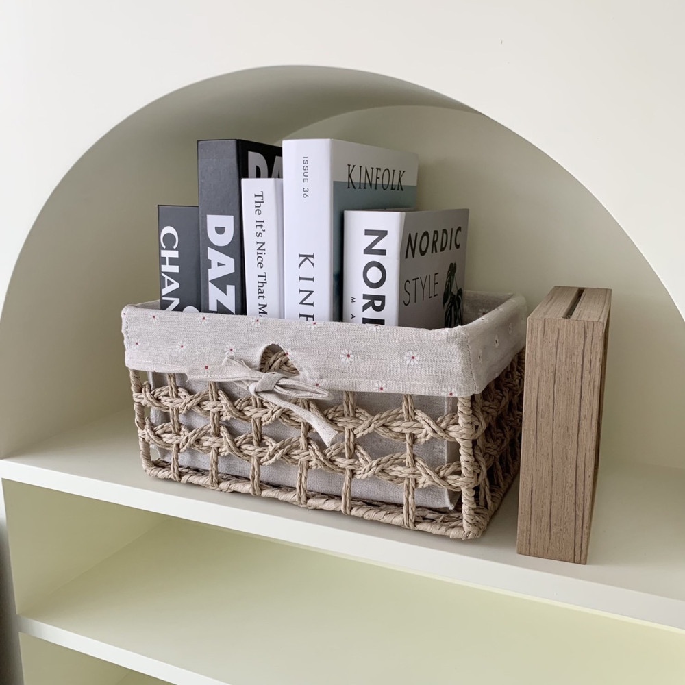 [พร้อมส่ง] Jnihouse : ตะกร้าสาน พร้อมผ้าลายลินินลายดอกไม้ (มีให้เลือก 3 ขนาด) กล่องใส่ของ ตะกร้าใส่ของ