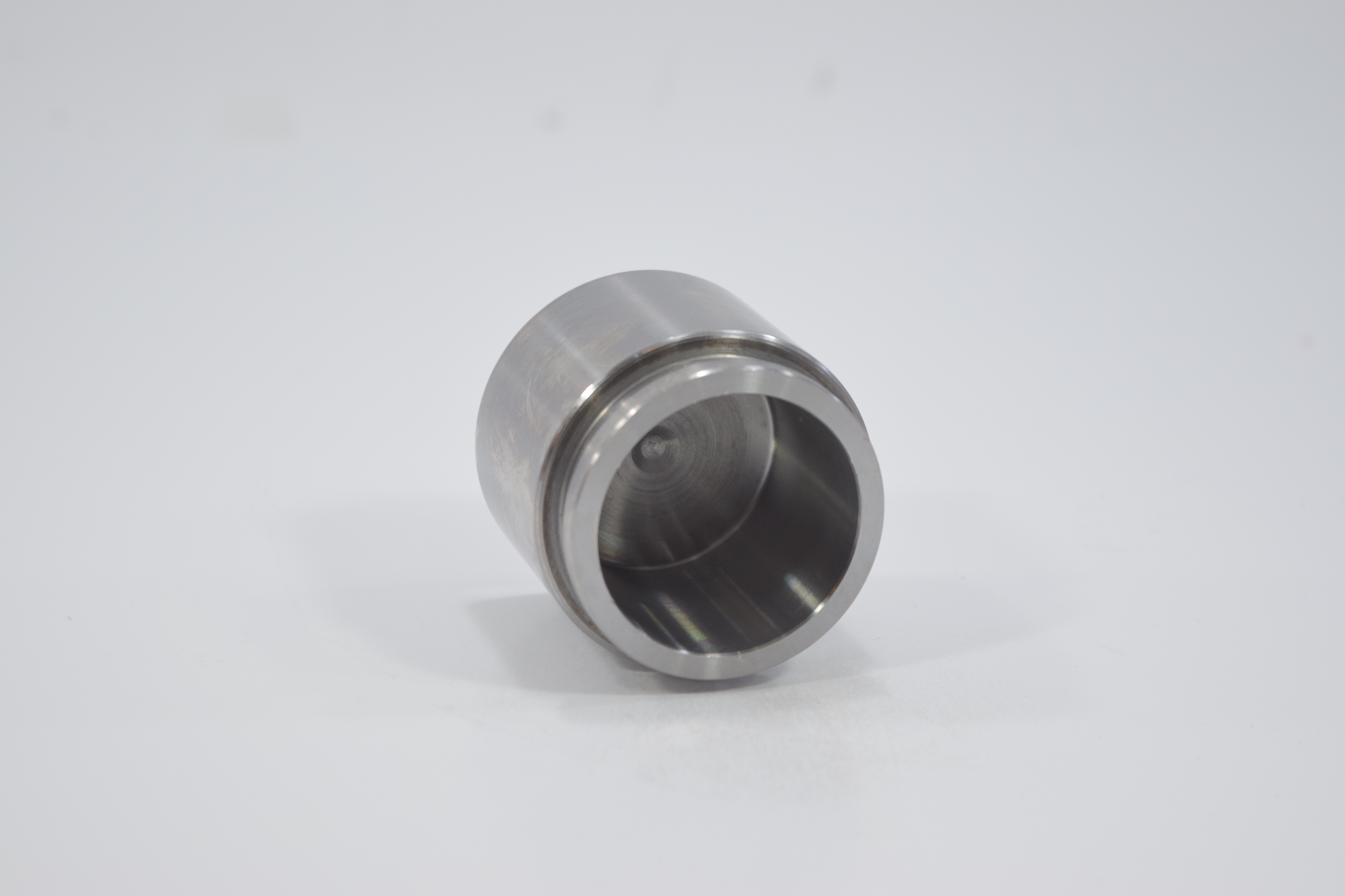 ลูกสูบดิสเบรค TOYOTA AE100, AE101, AE92, AE90 / โตโยต้า / 3PD-2960 / 47731 - 12150 / ขนาด วงนอก 51.05 / สูง 45.20 (จำนวน 1 ชิ้น) (CALIPER PISTON)