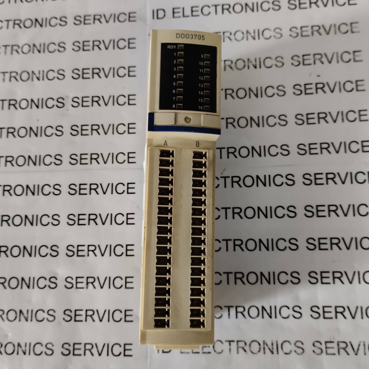 PLC " SCHNEIDER " MODEL : STBDDO370565l