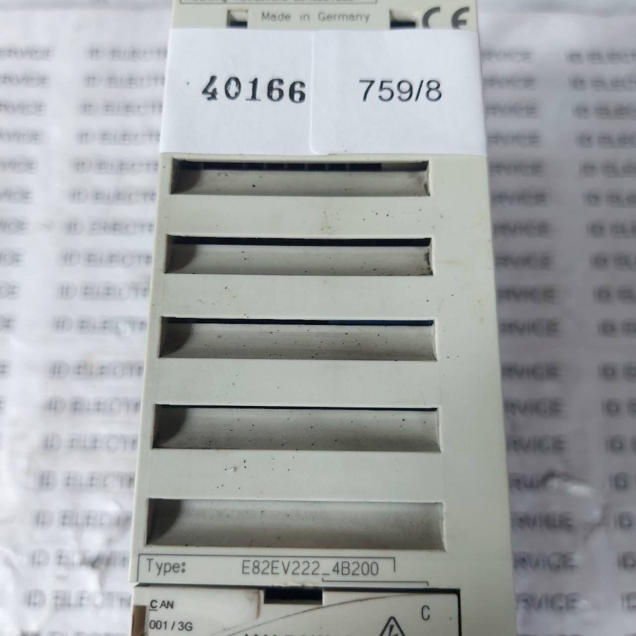 SERVO DRIVE " LENZE " MODEL : E82EV222_4B200