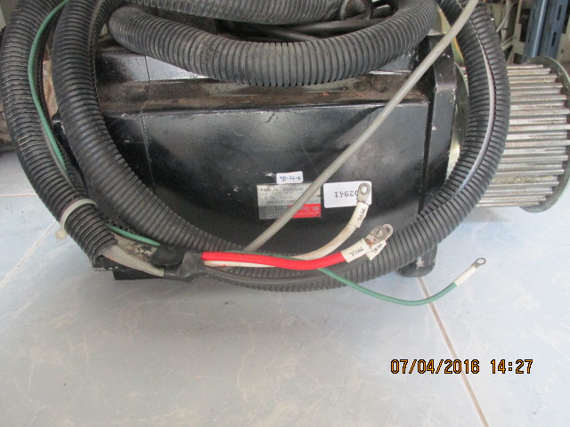 SERVO MOTOR " SANYO DENKI " MODEL : P60B22700SCS00