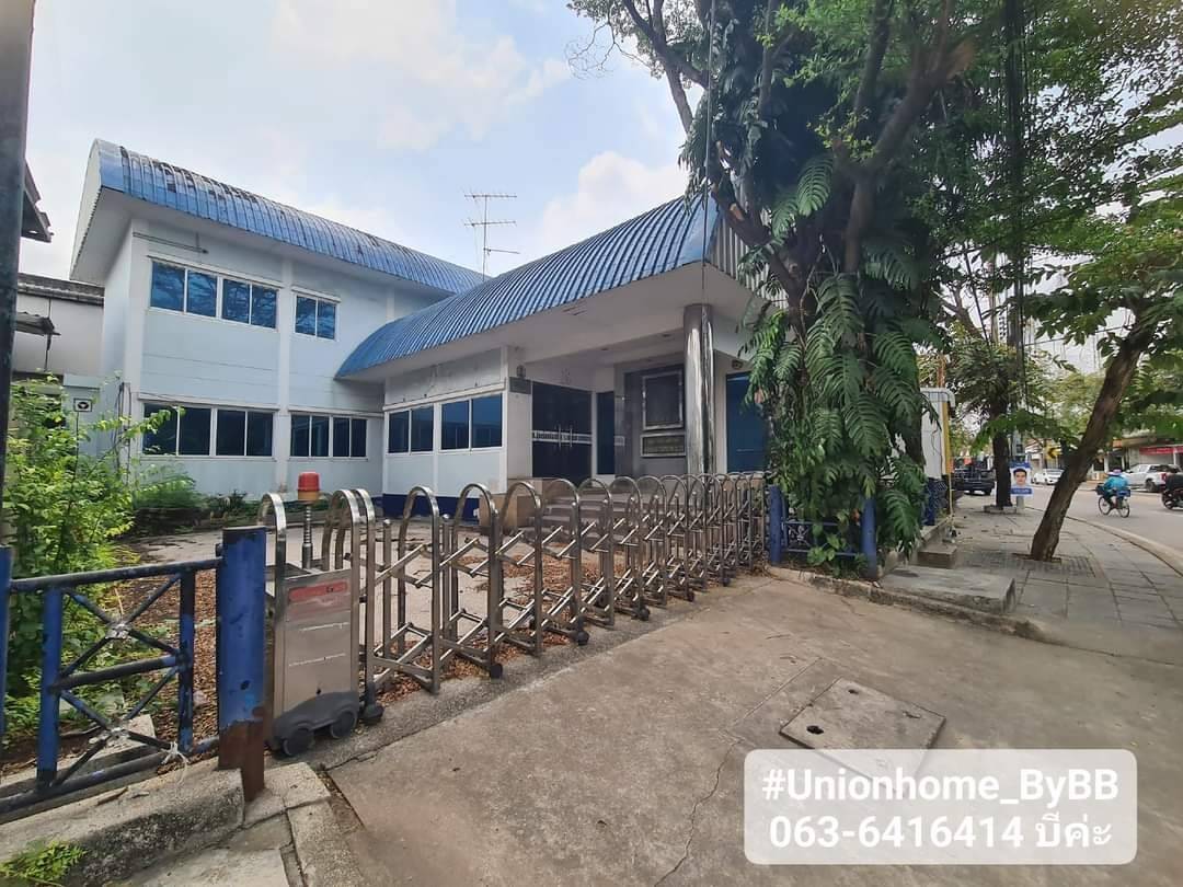 ให้เช่าอาคารพานิชณ์ย่านนวลจันทร์ ด่วน ทำเลดี พร้อมเข้าอยู่ (N.447)