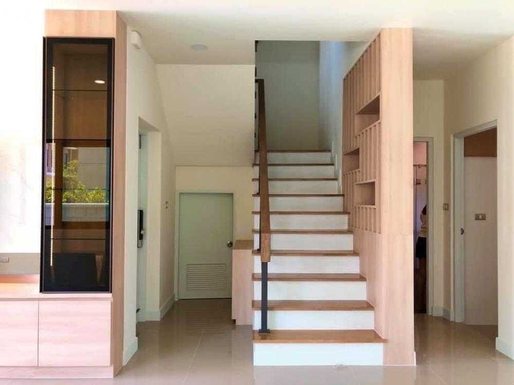 ขายด่วนบ้านแฝดที่ได้อารมณ์ แบบบ้านเดี่ยว มบ. Centro อ่อนนุช-สุวรรณภูมิ (N.1192)