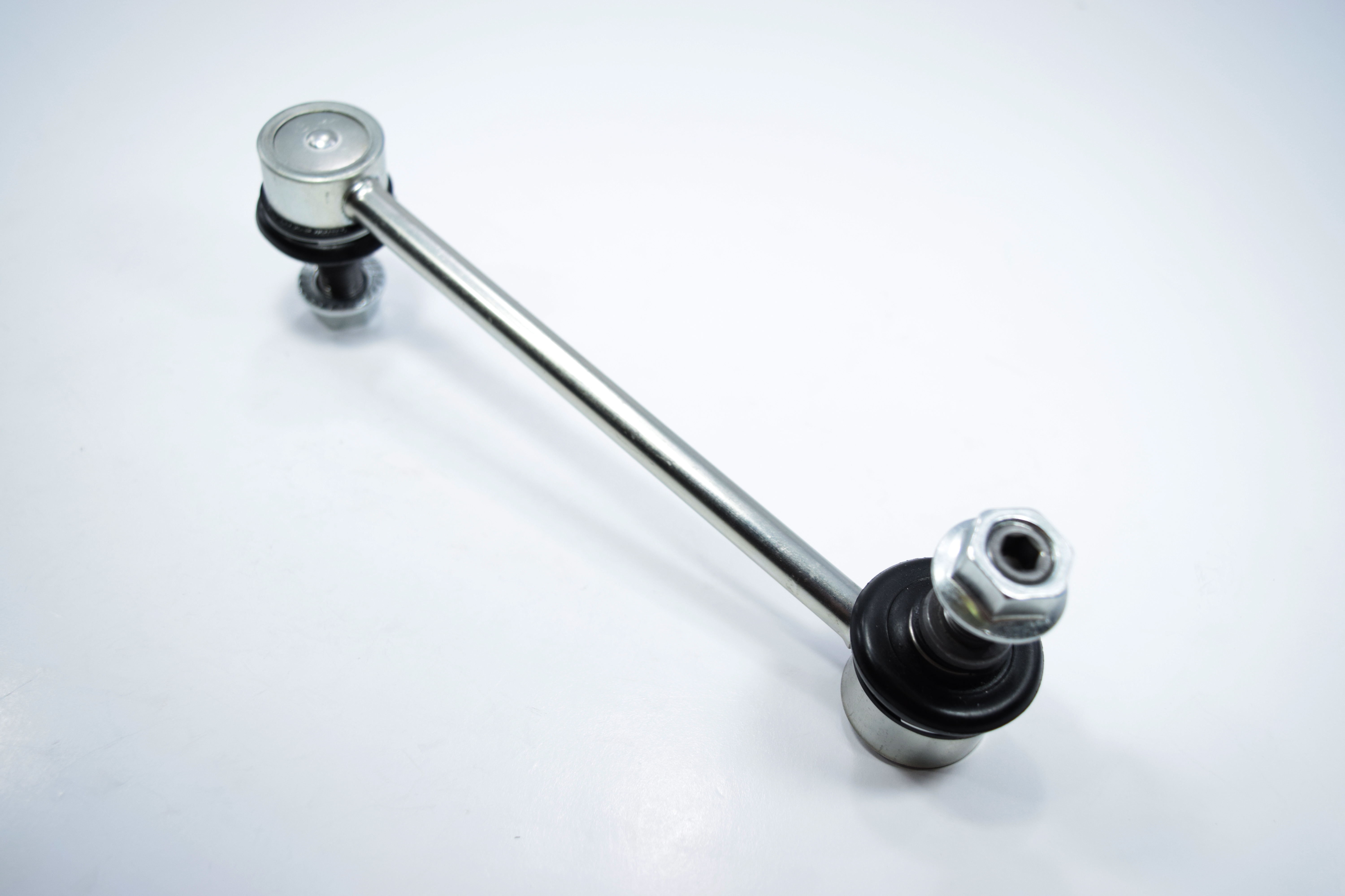 (ประกัน 6 เดือน) ลูกหมากกันโคลงหน้า TOYOTA AVANZA ปี 2003-On โตโยต้า อาแวนซ่า / ขนาด ยาว A 187 mm. / เกลียวเสื้อ B 12 mm. / ตัวเลขบอกทิศ C 12' / 3L-3870 / ยี่ห้อ 333 (1คู่ 2 ตัว) (STABILIZER LINK FRONT) (ซ้าย / ขวา)