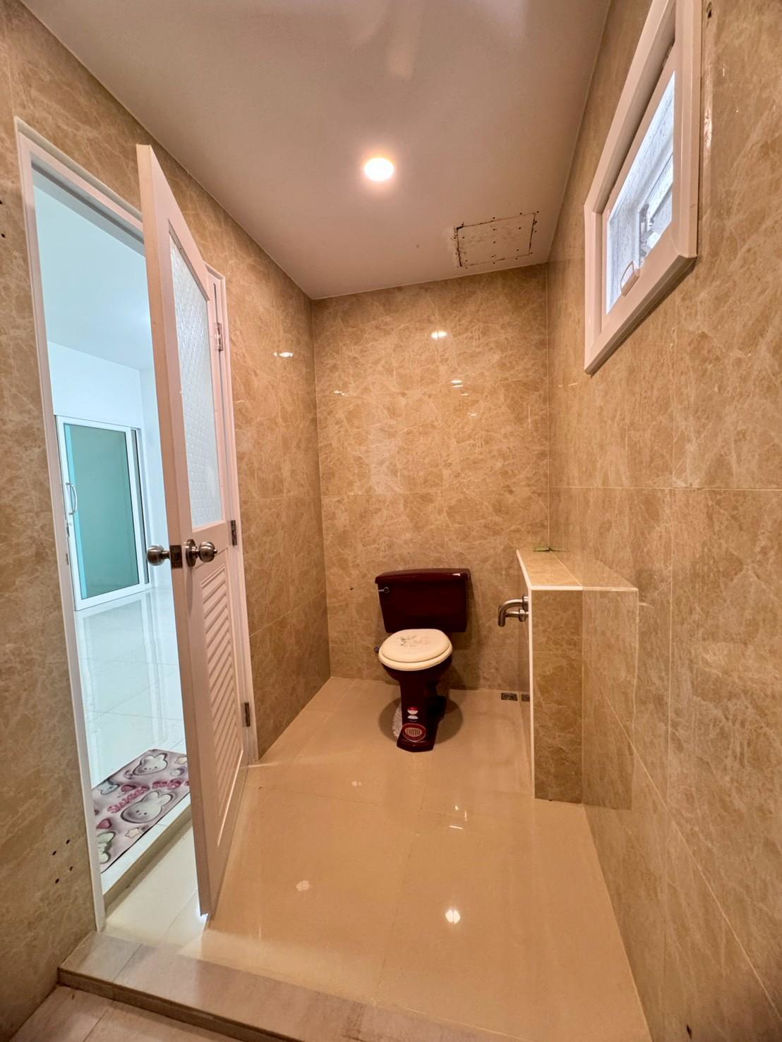 ขายบ้านเดี่ยว หมู่บ้าน บ้านฟ้าลากูน คลอง 2 ต่อเติมเต็มพื้นที่ (N.1909)