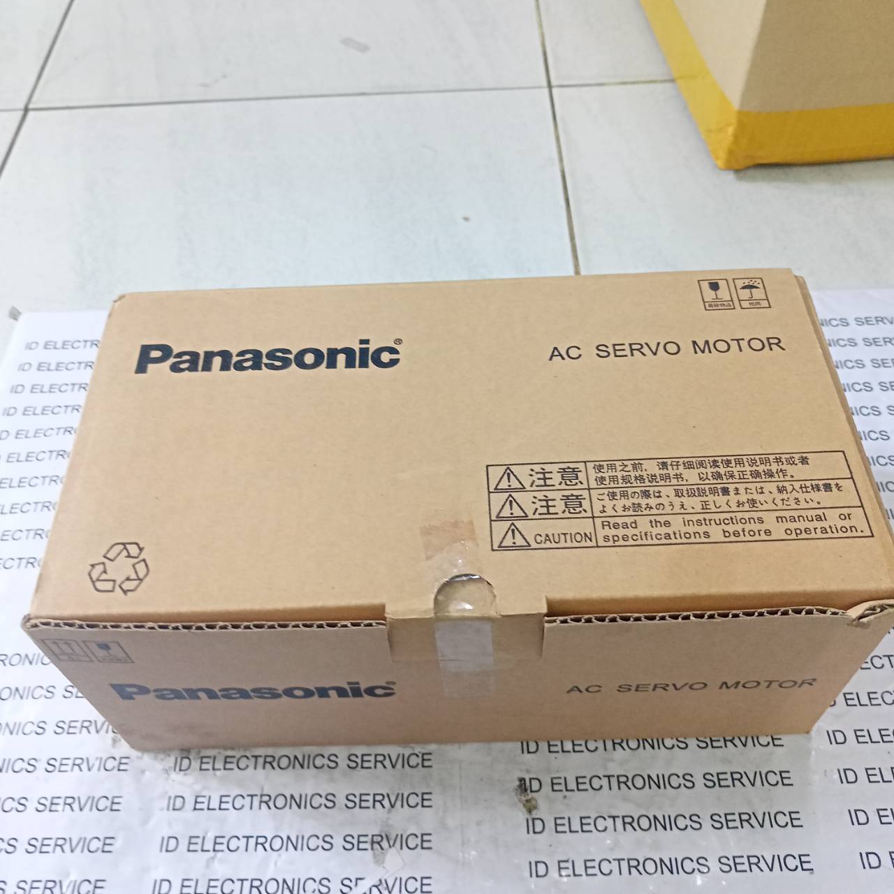 SERVO MOTOR " PANASONIC " MODEL : MHMJ082G1U