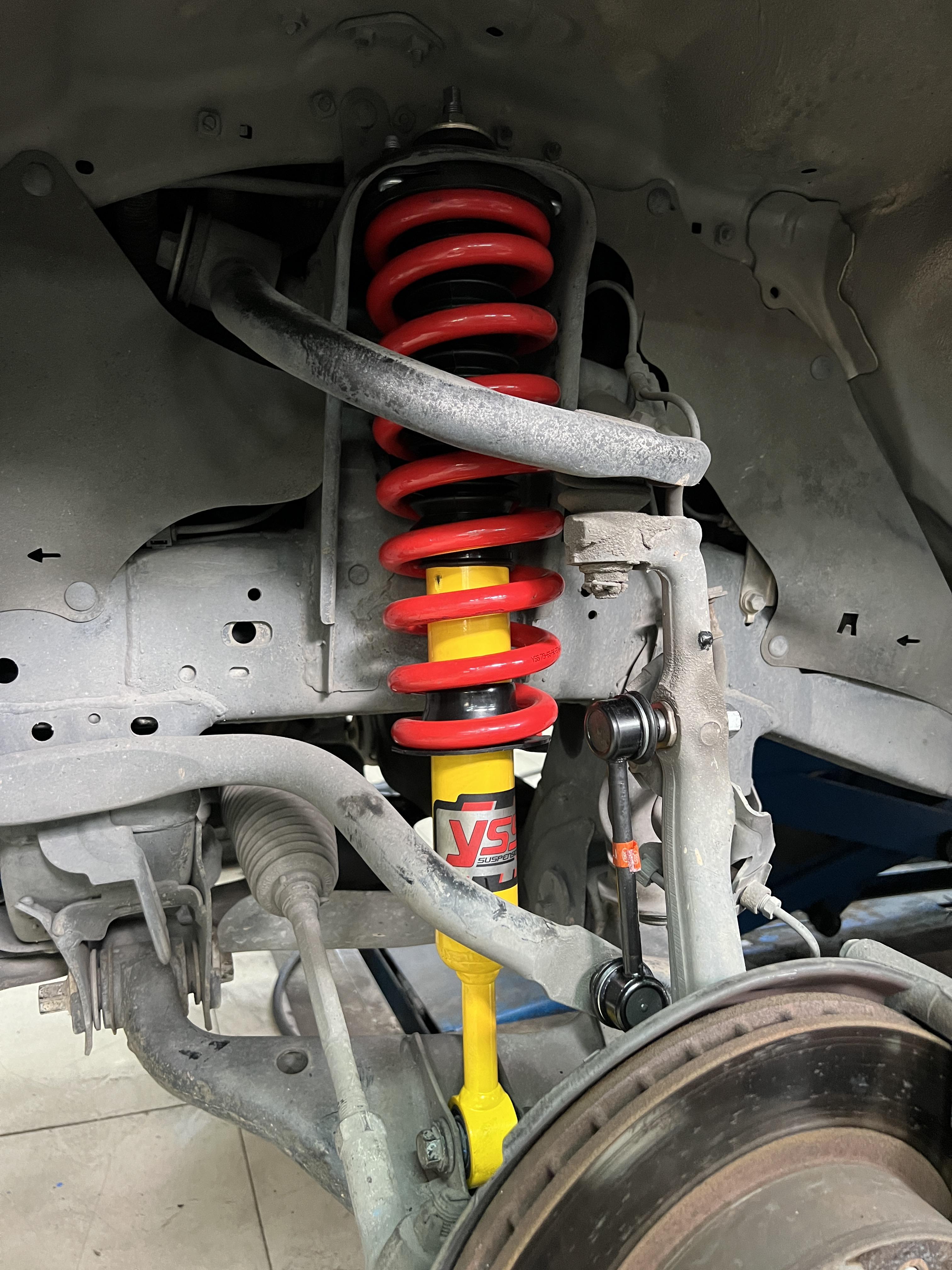 TOYOTA VIGO PRERUNNER เปลี่ยนโช้คอัพอัพเกรดช่วงล่าง [+] YSS E SERIES [+] YSS PERFORMANCE SPRING สอบถามข้อมูลเพิ่มเติม หรือ นัดหมายเข้ารับบริการ โทร. 08-6569-1915 Location : https://goo.gl/maps/HrNUAZXPN94KvxZ98? รถยนต์มีปัญหาไม่รู้ต้องแก้ตรงไหน ทางเรายินดี ตรวจหาปัญหาและหาวิธีแก้ บอกลูกค้าก่อนลงมือทำเสมอด้วยราคาเป็นธรรม เวลาบริการ วันจันทร์-วันอาทิตย์ 09:00 น. - 17.30 น. #toyotavigo #yssdtg #โช้คอัพ #ช่วงล่าง #โช๊ค #ยางรถยนต์