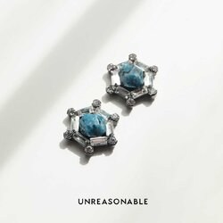 ต่างหู หินธรรมชาติ ลาบลาดอไลต์ Labradorite สีฟ้าเขียว UA0837-01 Unreasonable Accessories