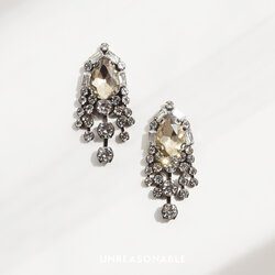 ต่างหู สีเหลืองแชมเปญ ต่างหูคลิป ต่างหูก้านเงินแท้ น้ำหนักเบา UA0832-01 Unreasonable Accessories