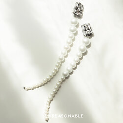 ต่างหูมุกยาว สีขาวมุก ต่างหูคลิป ต่างหูก้านเงินแท้ น้ำหนักเบา สวยใส่สบาย UA0921-01 Unreasonable Accessories