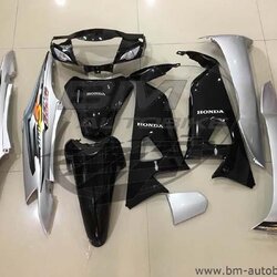 ชุดสี WAVE100S 2005 U BOX ทั้งคัน 10ชิ้น สีดำเทา411 4 กก.