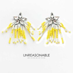 ต่างหูดาว ลูกปัด สีเหลือง สวยใส่สบาย น้ำหนักเบา UA0547-03 Unreasonable Accessories
