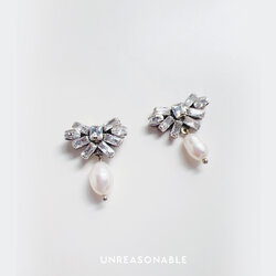 ต่างหู น้ำจืดแท้ ต่างหูคลิป ต่างหูก้านเงินแท้ น้ำหนักเบา สวยใส่สบาย UA0939-01 Unreasonable Accessories