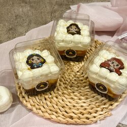 บานอฟฟี่ คาราเมล ชอคโกแลตกานาซ กล้วยหอม ทอปด้วยครีมสด อร่อยมาก กำลังลงตัวพอดี