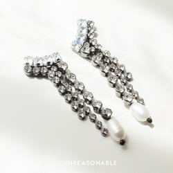 ต่างหู Pearl Drop พลอยกระจก ต่างหูคลิป ต่างหูก้านเงินแท้ น้ำหนักเบา UA0930-01 Unreasonable Accessories