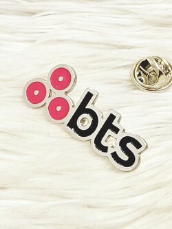 เข็มกลัดโลโก้