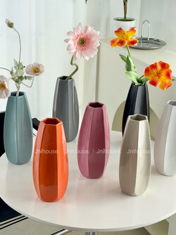 [พร้อมส่ง] Jnihouse : แจกันเซรามิก แจกันดอกไม้ แจกันทรงมะเฟือง (Vase)