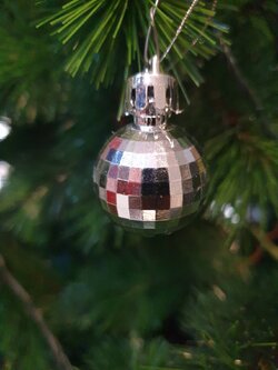 ลูกบอลคริสต์มาสแบบกระจก สีเงิน/ทอง ขนาด2.5cm.