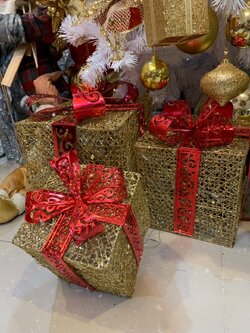 ขายกล่องของขวัญวันคริสต์มาสสีทอง แดง