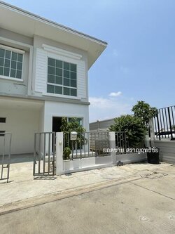 ขาย ทาวน์เฮ้าส์ 24 ตร. ว. Jcity สุขุมวิท-แพรกษา 2. 39 ล้านบาท