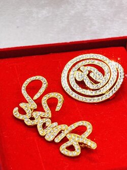 เข็มกลัดฝังพลอย