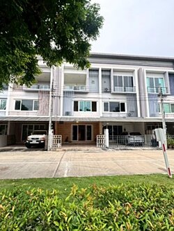 ให้เช่าทาวน์โฮม หมู่บ้านดิเอ็กซ์คลูซีฟ พัฒนาการ44 (The Exclusive-Pattanakarn44) ใกล้ APL หัวหมาก (N.1915)