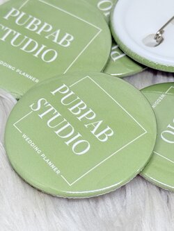 เข็มกลัดปั๊ม