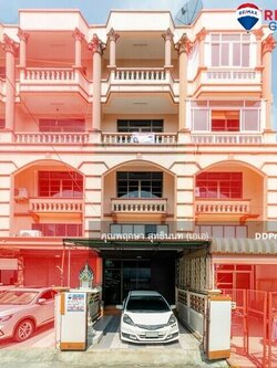 ตึกแถว โชคชัย4, กรุงเทพ