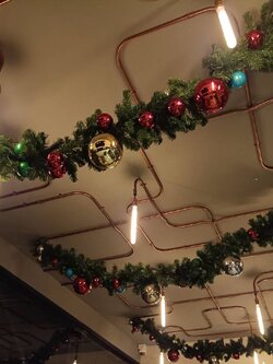 สายสนคริสต์มาสตกแต่งบอล ขนาด2.7เมตรTOP GARLAND.