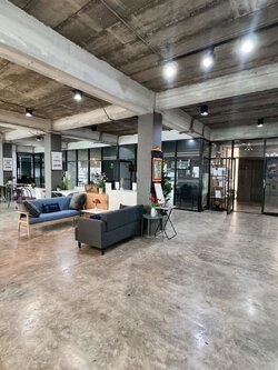 ให้เช่าพื้นที่สำนักงาน ชั้น 5 อาคารโล่งสวย เหมาะทำธุรกิจ ติดถนนรามคำแหง (N.1923)