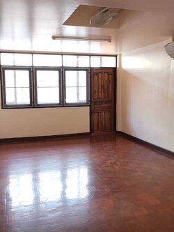 ให้เช่าตึก 5 ชั้น กลางเมือง สุุขุมวิท65 ใกล้ BTS เอกมัย 550ม. **เพียง 55,000/เดือน** (N.939)