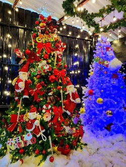ต้นคริสต์มาสขนาด12ฟุต พร้อมของตกแต่ง