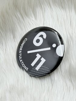 เข็มกลัดปั๊มวงกลม