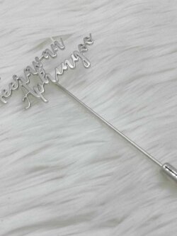 พินติดสูท อักษร