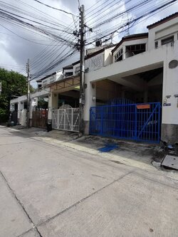 ขายถูกทาวน์เฮ้าส์ 2 ชั้น หมู่บ้านชวนชื่น เขตประเวศ (N.764)