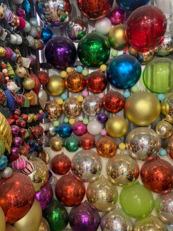 รวบรวมราคาลูกบอลทุกสีสันทุกขนาดอัพเดทที่นี่ปี2023