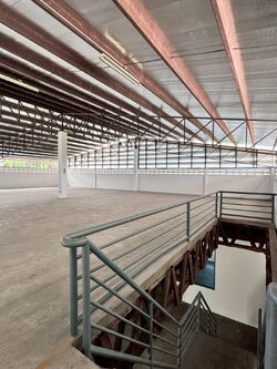 ให้เช่าโกดังซอยอ่อนนุช 66 พร้อมออฟฟิศขนาดใหญ่ 1400 ตรม. ถนนกว้างมาก สภาพดีเยี่ยม 100% (N.1633)