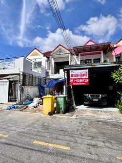 ขายทาวเฮ้าส์ บ้านเฟื่องฟ้า 9 เฟส 2 ซอยมังกร เทพารักษ์ บ้านสวยราคาดี (N.1908)