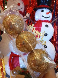 ลูกบอลคริสต์มาสลวดลาย ธีมสีทอง