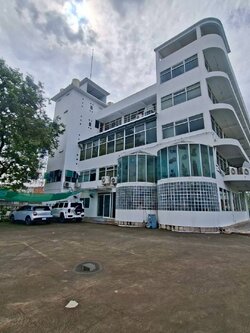 ขายที่ดิน พร้อมสิ่งปลูกสร้าง 4 ชั้น + ชั้นลอย ติดถนนอ่อนนุช ใกล้ BTS ศรีนุช (N.1880)