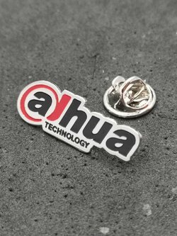 เข็มกลัดตราสัญลักษณ์ต่างๆ