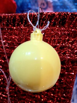 ลูกบอลคริสต์มาสแบบพาสเทลสีเหลืองขนาด6cm.